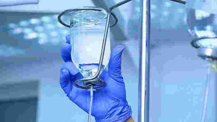 Подружжя з Рівненщини потрапило до інфекційної лікарні з ботулізмом