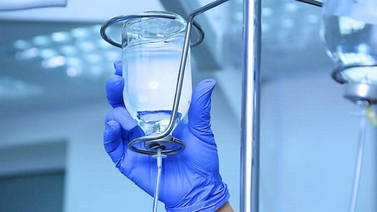 Подружжя з Рівненщини потрапило до інфекційної лікарні з ботулізмом