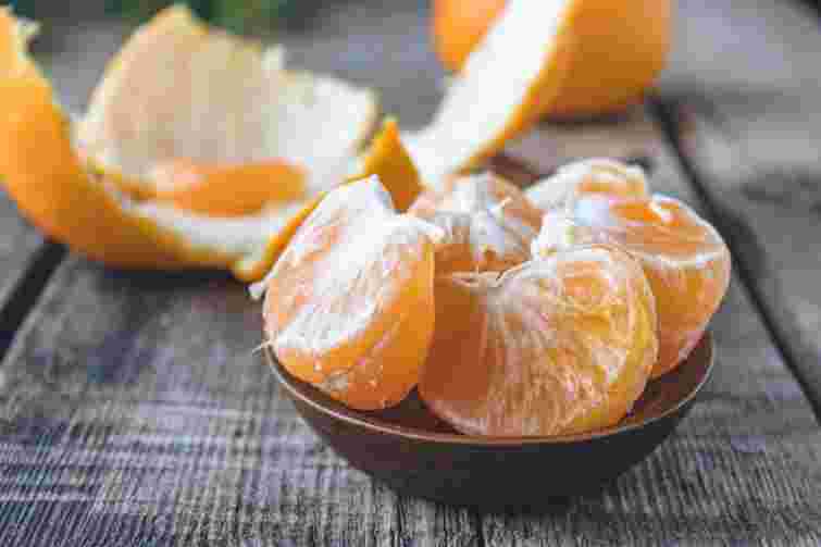 Це майже магія: 4 прості способи зробити кислі мандарини солодкими за кілька хвилин
