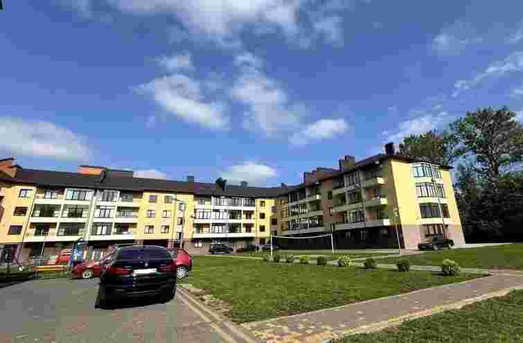 Суд стягнув 1,1 млн грн з київської компанії за будівництво ЖК у Богородчанах