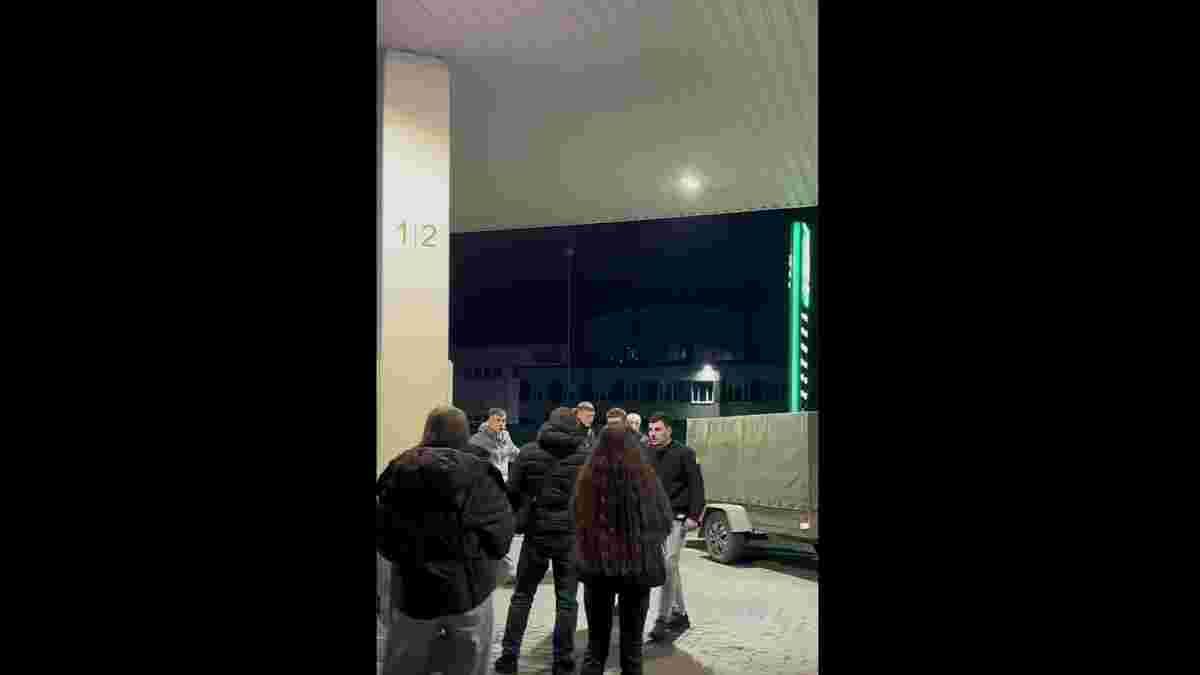За напад на франківський ансамбль у Шептицькому покарали трьох школярок