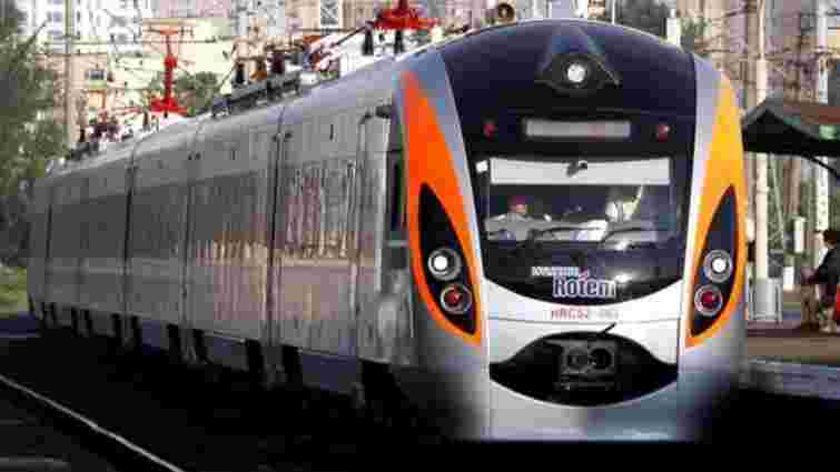 Два міжнародні рейси «Укрзалізниці» зупинили через повідомлення про замінування