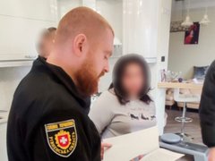 У Рівному рієлторку викрили на продажі чужої квартири за понад 2 млн грн 