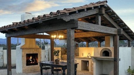 Хочу альтанку на власному подвір’ї: коли обовʼязково треба дозвіл на встановлення