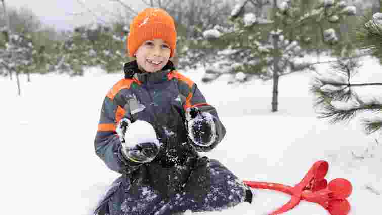 Пампухи, колядки та санки: коли зимові канікули у школах на заході України Пампухи, колядки та санки: коли зимові канікули у школах на заході України
