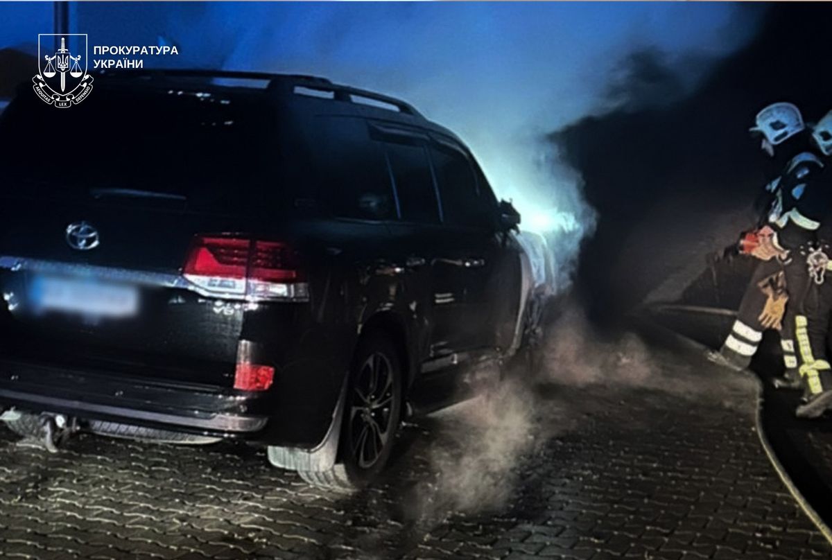 На Закарпатті палієві Toyota Land Cruiser київського бізнесмена призначили 6 років тюрми