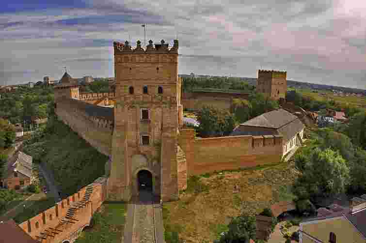 Ексдиректора заповідника в Луцьку судитимуть за фіктивний ремонт замку