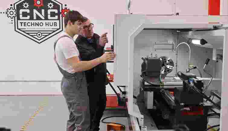 У Львові за 15 млн грн модернізували майстерню для майбутніх токарів