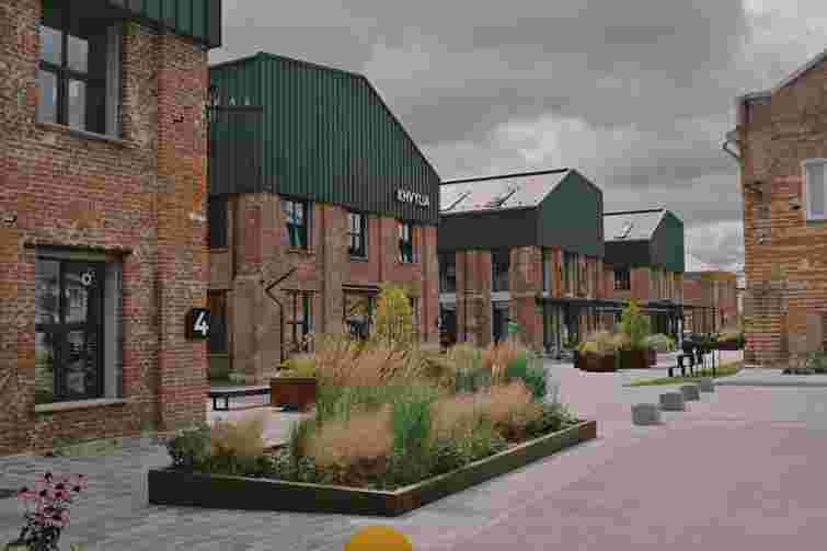 Львівська міськрада відсудила у власника колишнього заводу автонавантажувачів 2,6 млн грн боргу