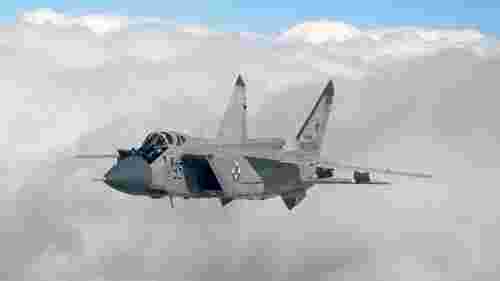 СБУ вдарила по літаку МіГ-31 та іншій техніці росіян на аеродромі «Бельбек» у Криму