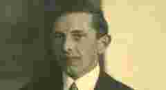 Лідер ОУН з кліше «терориста» та «колаборанта»