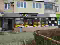 На Буковині відому мережу продуктових магазинів викрили у несплаті податків