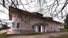 Палац із таємним ходом і шаховим орнаментом