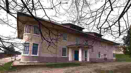 Палац із таємним ходом і шаховим орнаментом