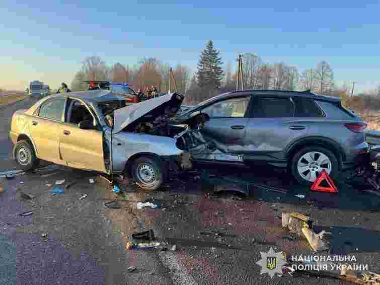 У потрійній ДТП на Львівщині загинув 23-річний водій