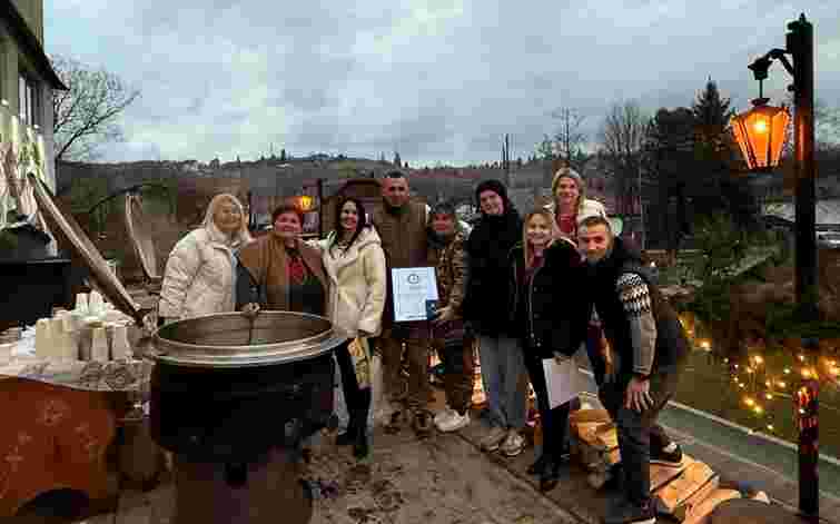 На Львівщині встановили рекорд України з приготування понад 300 л борщу