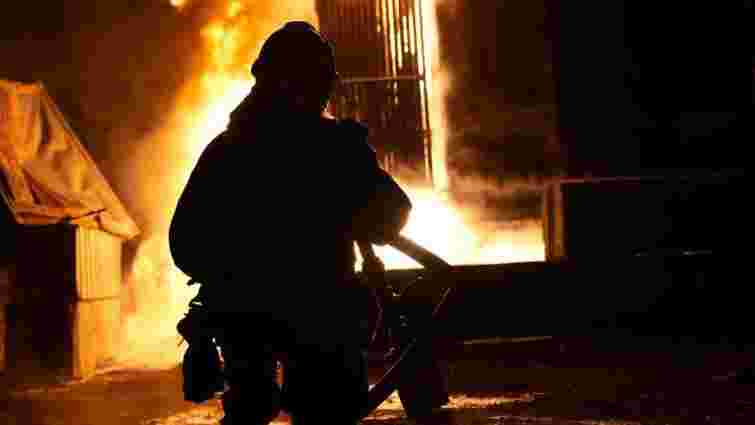 У порту «Південний» через обстріли загорілися контейнери з борошном та олією