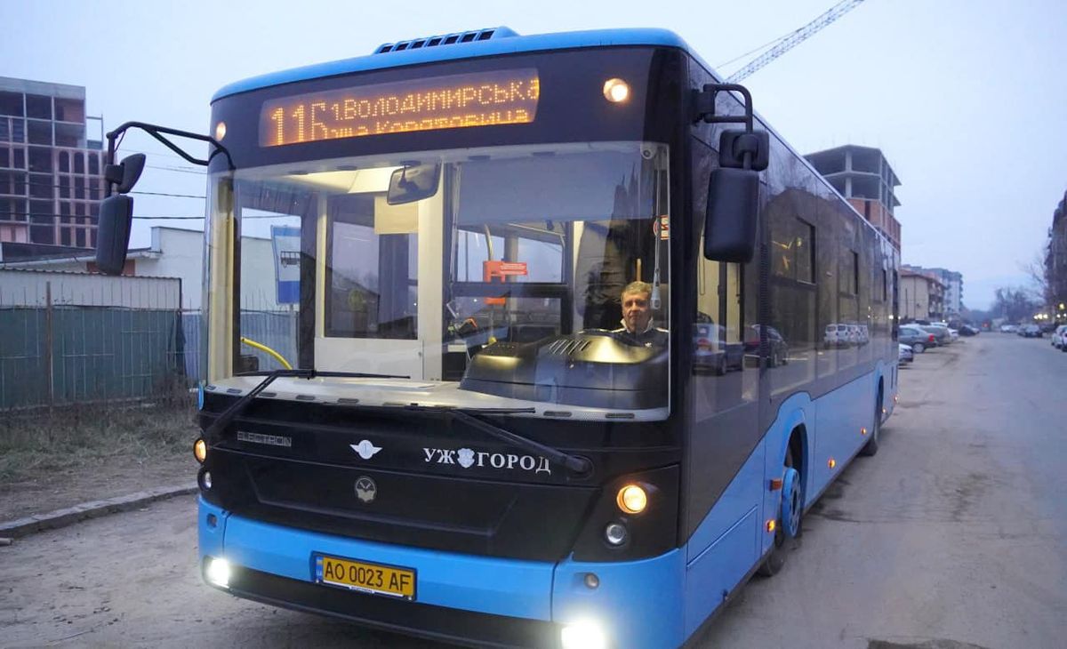 Вартість проїзду в міських автобусах Ужгорода збільшили до 23 грн