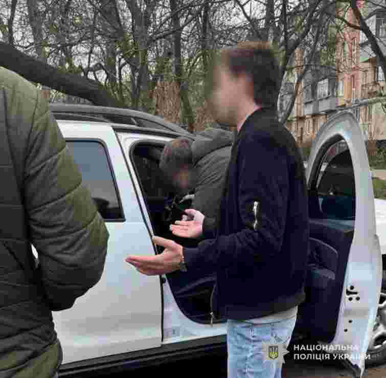 У Львові затримали 21-річного водія, який збив охоронця у парку «Знесіння» та втік