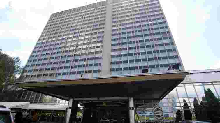 Суд дозволив банку Тігіпка продати за борги готель у центрі Києва