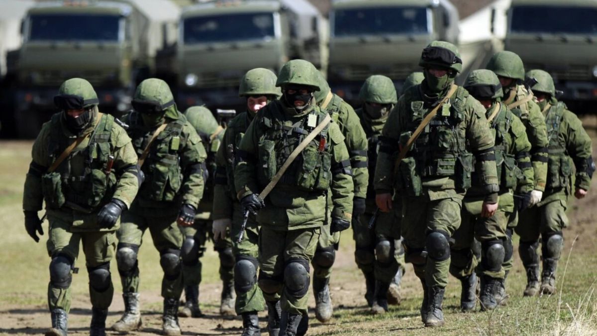 Під час захоплення села на Сумщині росіяни взяли в полон 13 військових