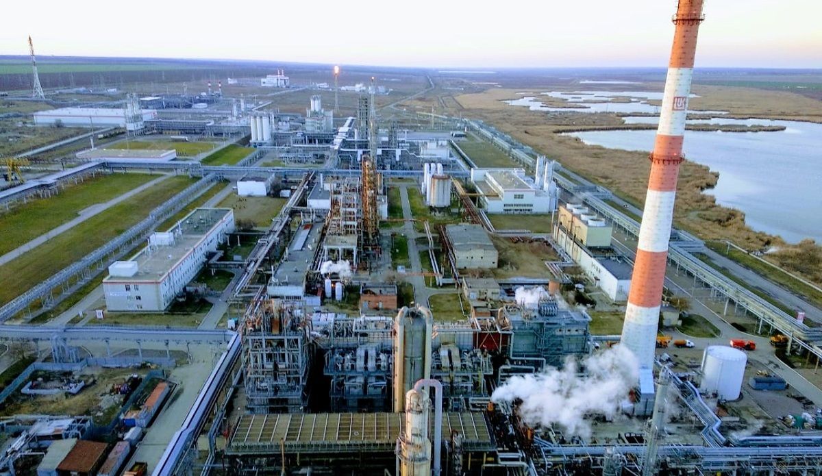 Дрони вночі атакували нафтохімічний завод у Ставропольському краю РФ