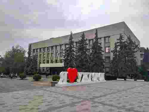 В Ужгороді у 2026 році на зарплати бюджетникам витратять понад 1 млрд грн