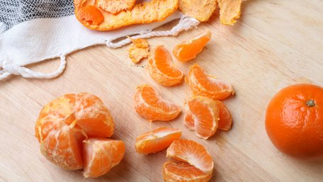 Як легко очистити мандарини від шкірки та мембран: поради шеф-кухаря