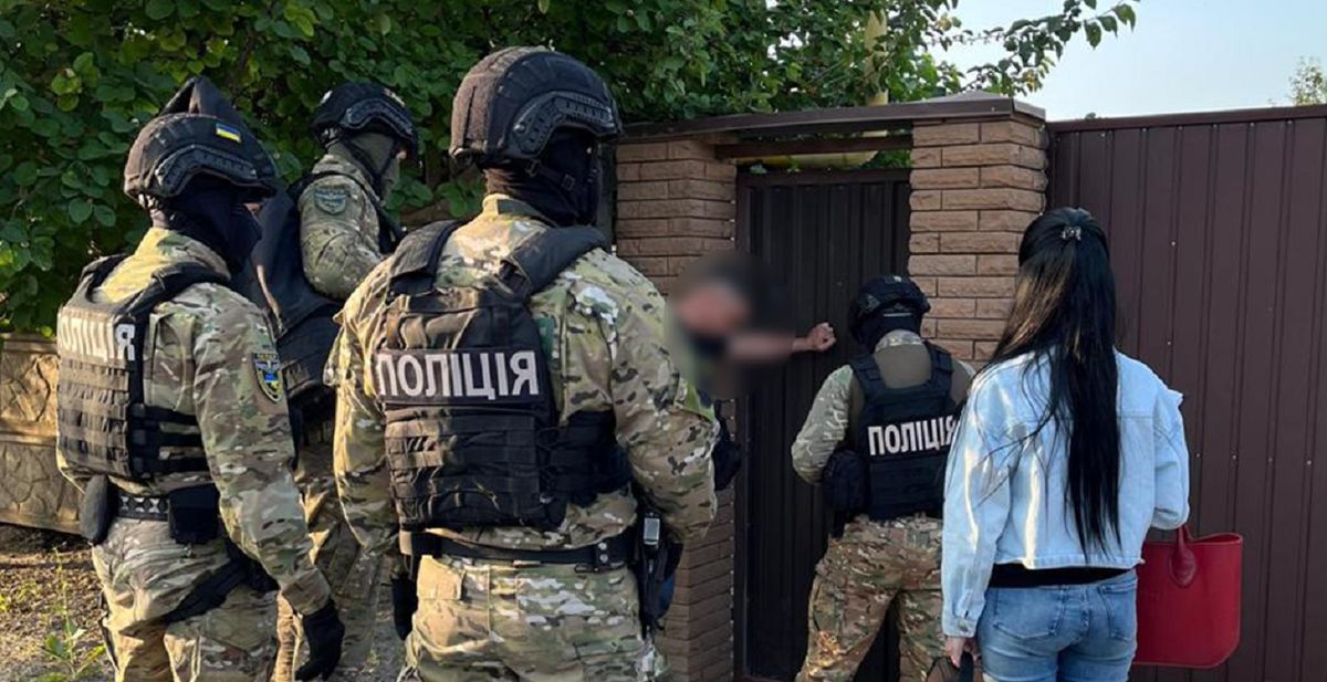 У Дніпрі викрили посадовця міськради на привласненні грошей для відновлення будинків після атак
