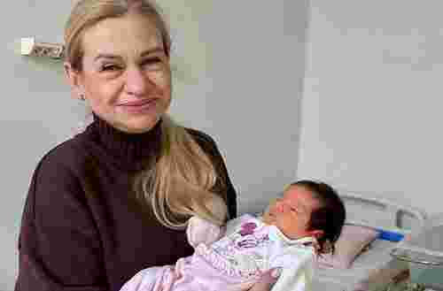 У Львові 46-річна жінка вперше стала мамою