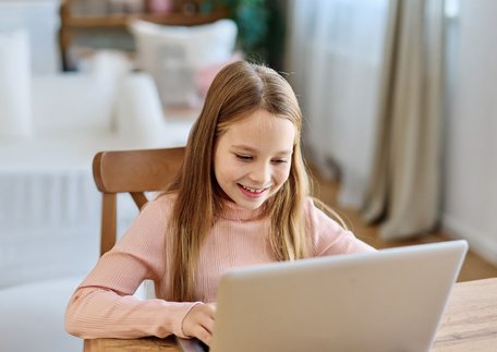 Якісне навчання та комфортний темп: головні переваги дистанційної освіти