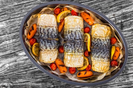 Запечені рибні рулети зі спеціями. Рецепт дня