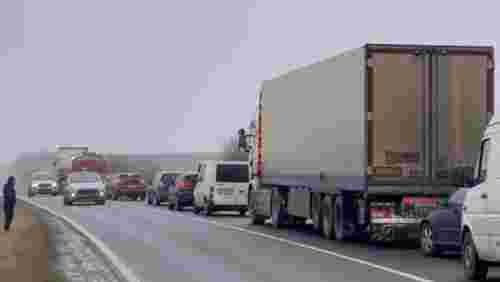 На дорозі Львів – Івано-Франківськ ускладнений рух через ожеледицю