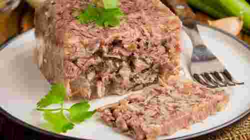 Посуд теж має значення: як зберігати холодець, щоб він довго залишався свіжим