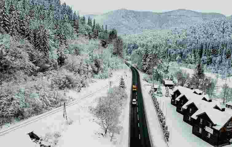 Синоптики попередили про сильний снігопад на Прикарпатті