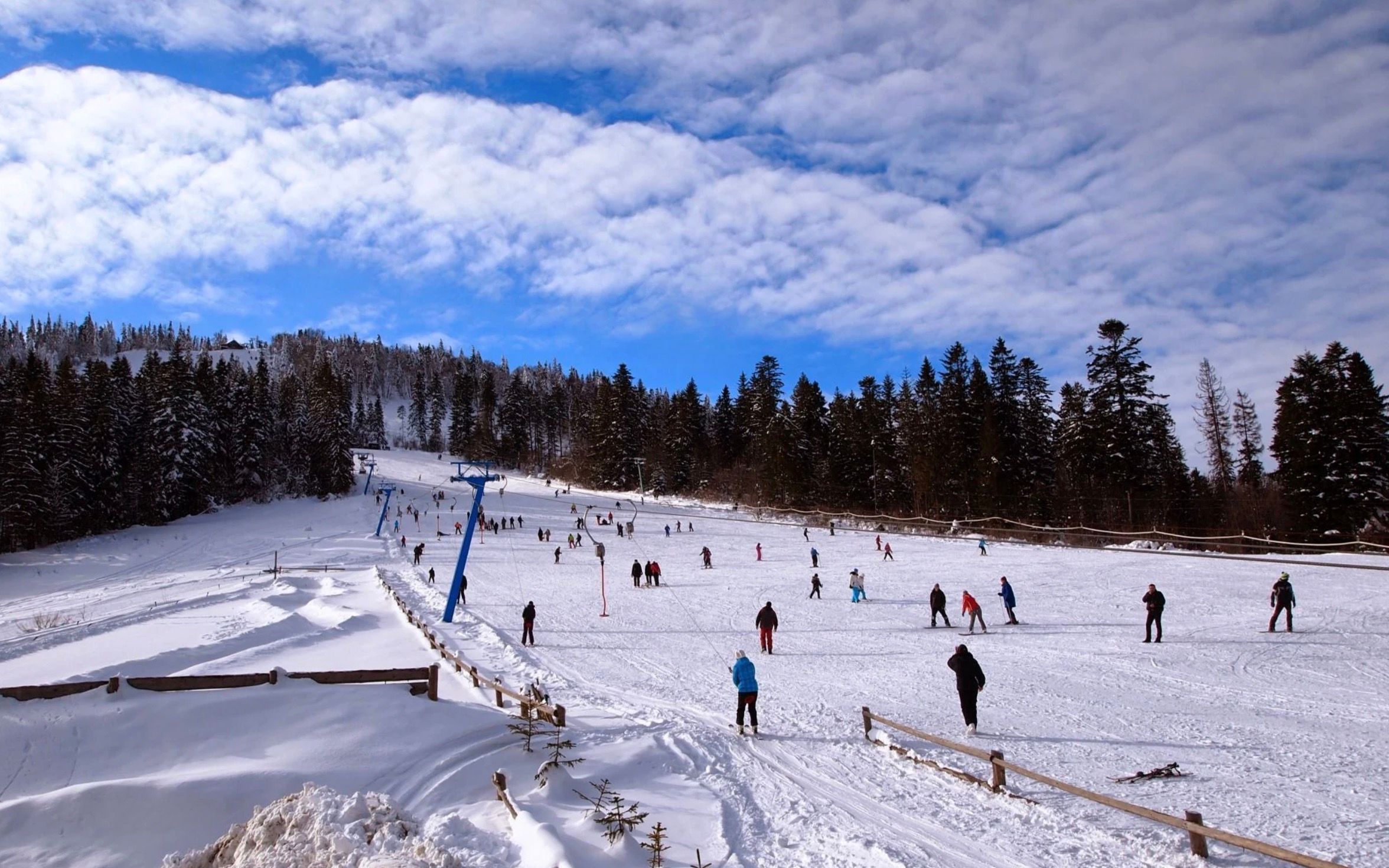Курорт «Звенів» поблизу «Сколівських Бескидів» 