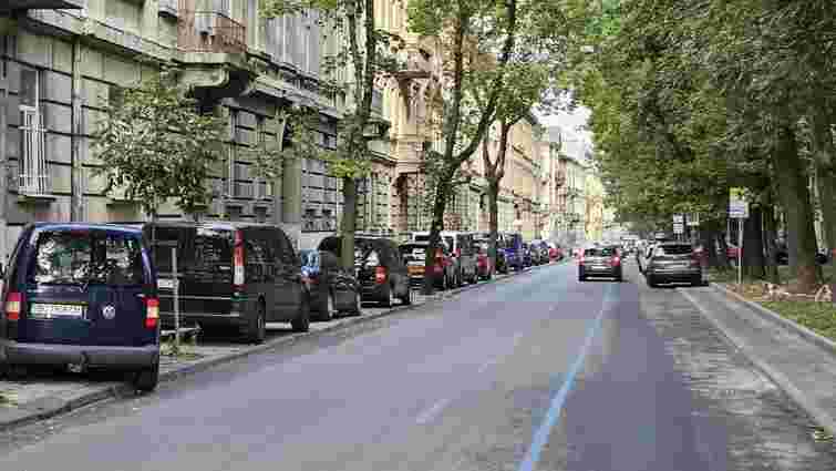 У Львові затвердили механізм безкоштовного паркування для ветеранів