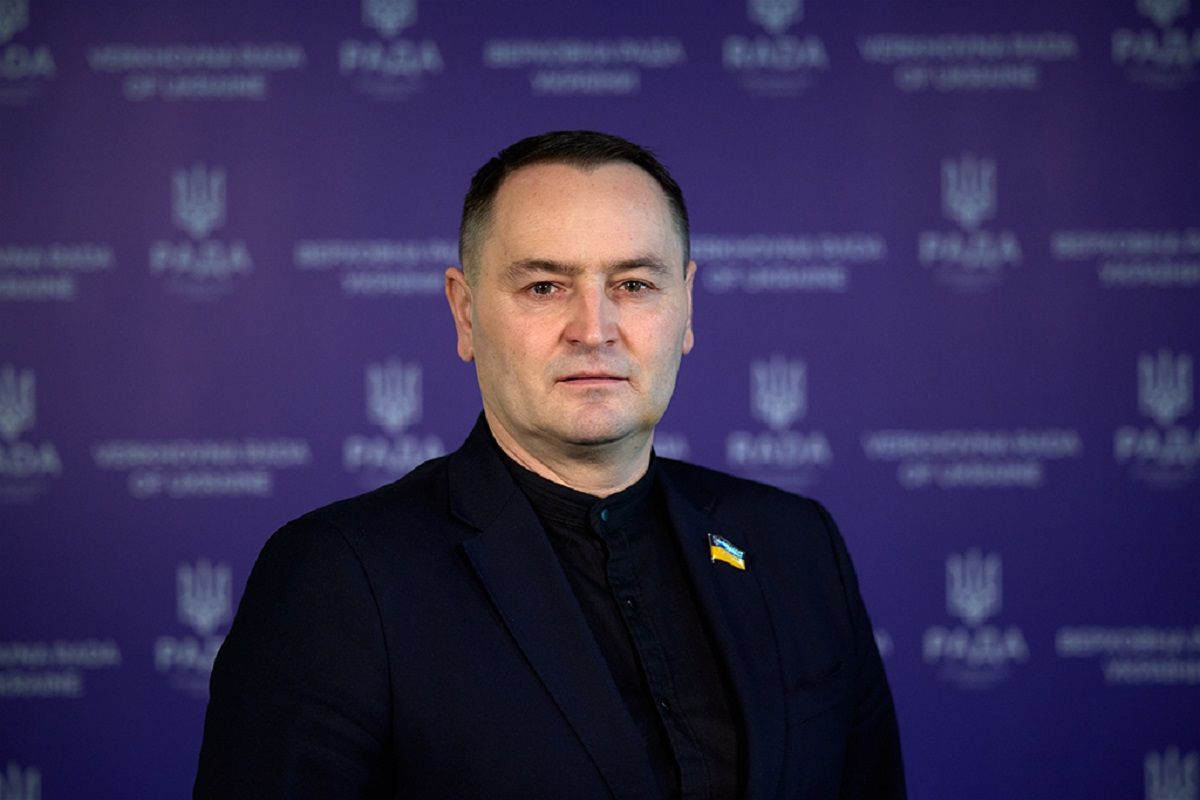 Нардеп із Закарпаття відповів на підозру в організації злочинної групи у стінах ВРУ