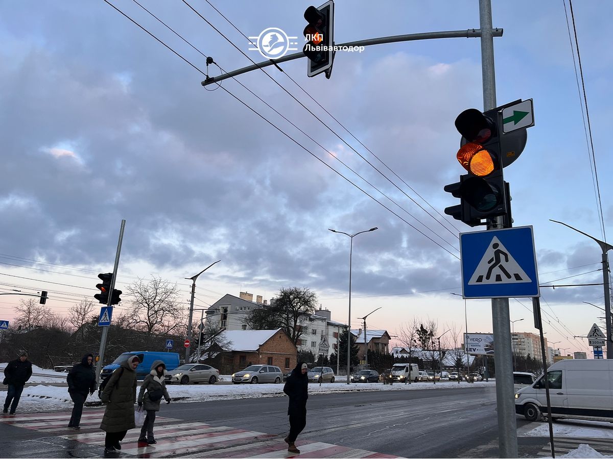 Біля перехрестя вул. Стрийська – Максимовича запрацюють нові світлофори

