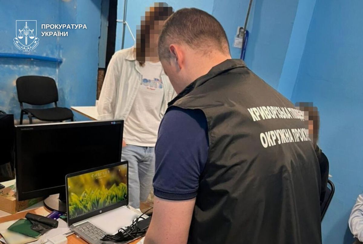 На Дніпропетровщині проректор вишу продавав сертифікати про володіння українською мовою