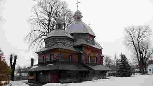 Деревʼяна церква та унікальна ікона її покровительки з пилою у руках