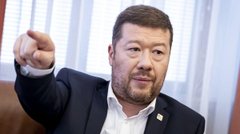 Учитель із Чехії вибачився перед українцями за слова Окамури про «хунту Зеленського»