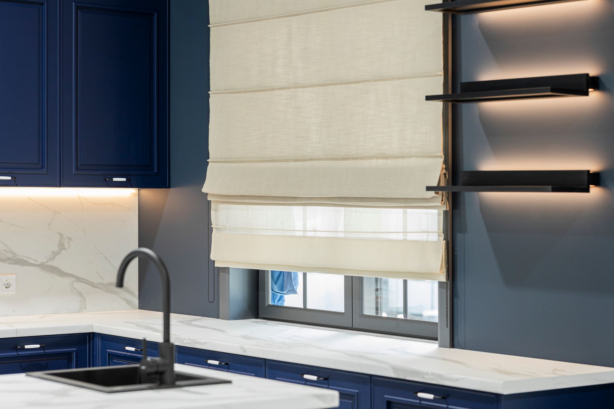 Римські штори можуть бути різними