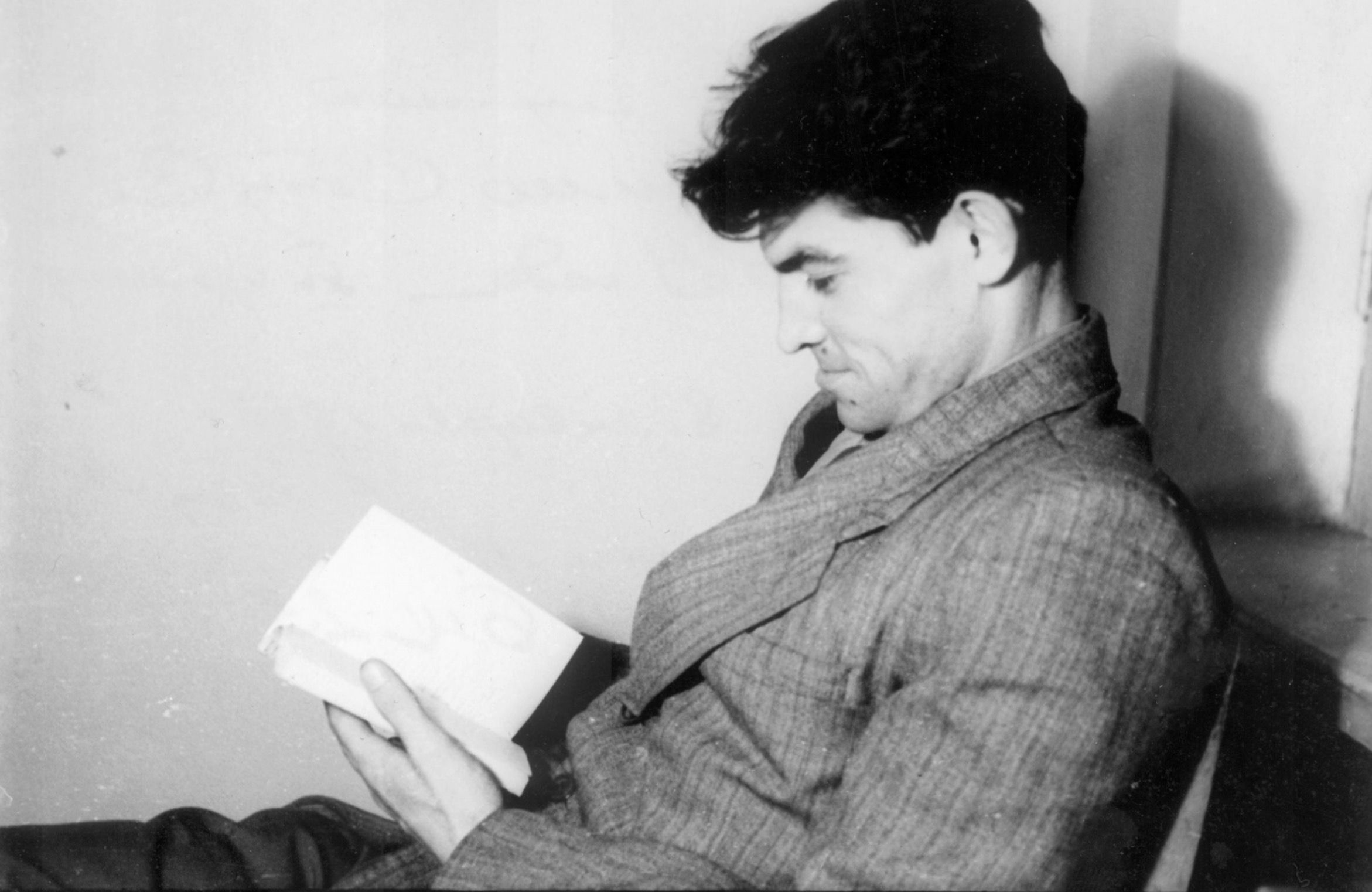 Василь Стус вважав, що дітей насамперед потрібно навчити думати, та ставився до учнів з повагою