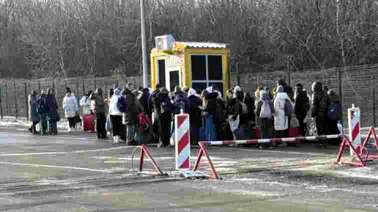 Популярний пункт пропуску на кордоні зі Словаччиною відкрили для пішоходів