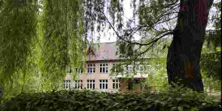 На Закарпатті винесли вирок десятикласнику за підготовку теракту в школі