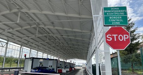 Після скандалу в рейсовому автобусі в Україну не пустили італійця з проросійськими поглядами