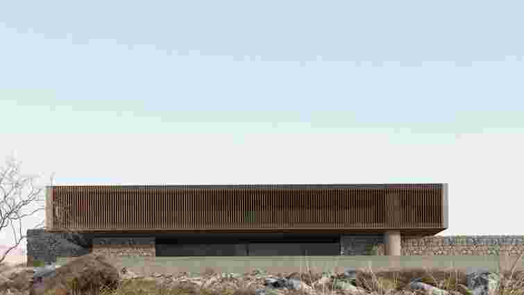 Мінімалізм і природа: як виглядає будинок української студії на березі Атлантичного океану