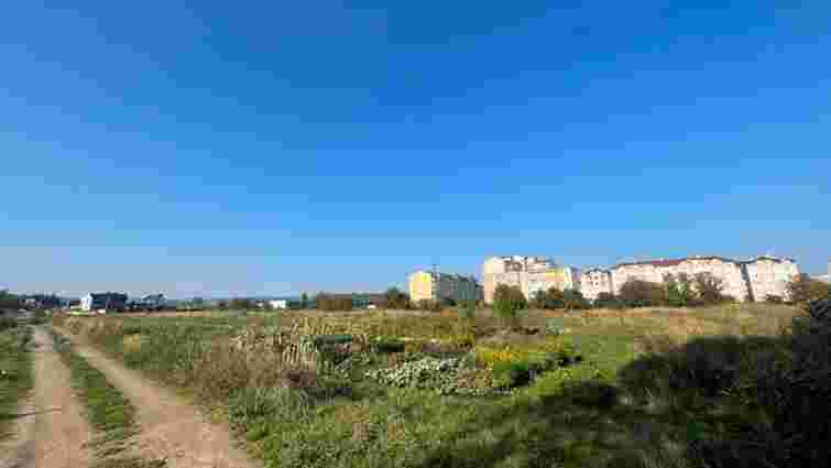 Фірма зі статутним капіталом в 1 тис. грн купила землю під забудову в Жовкві за 50 млн грн