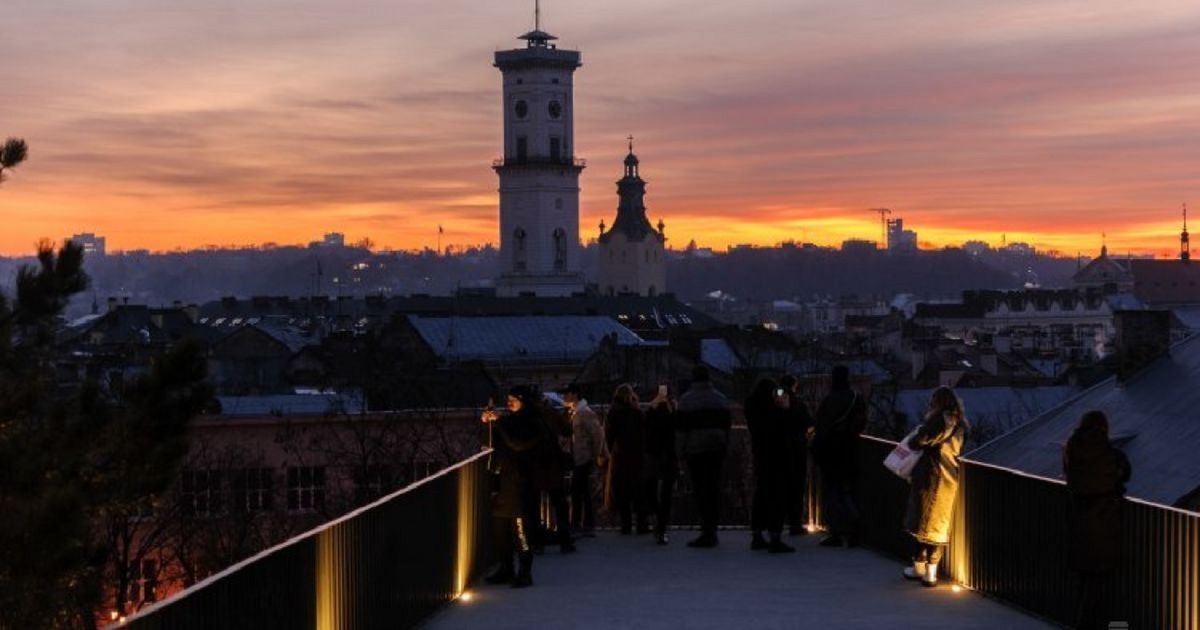 Прем'єрка зреагувала на відключення від електропостачання лікарень у Львові